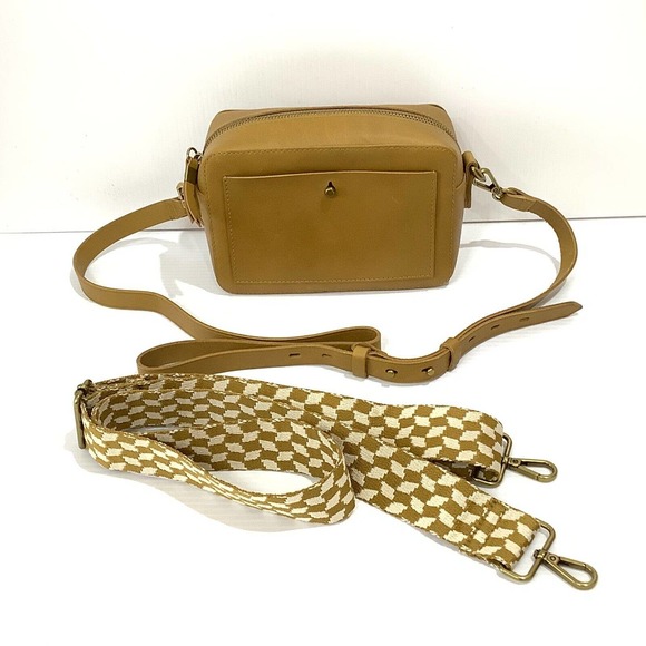 Madewell Handbags - MADEWELL Transport Camera Bag Leather Purse Mustard Yellow Gold w/ 2 Straps NWT